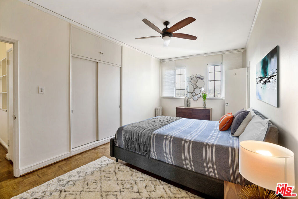450 N Rossmore Avenue - Photo 7