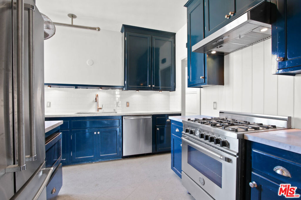 450 N Rossmore Avenue - Photo 5