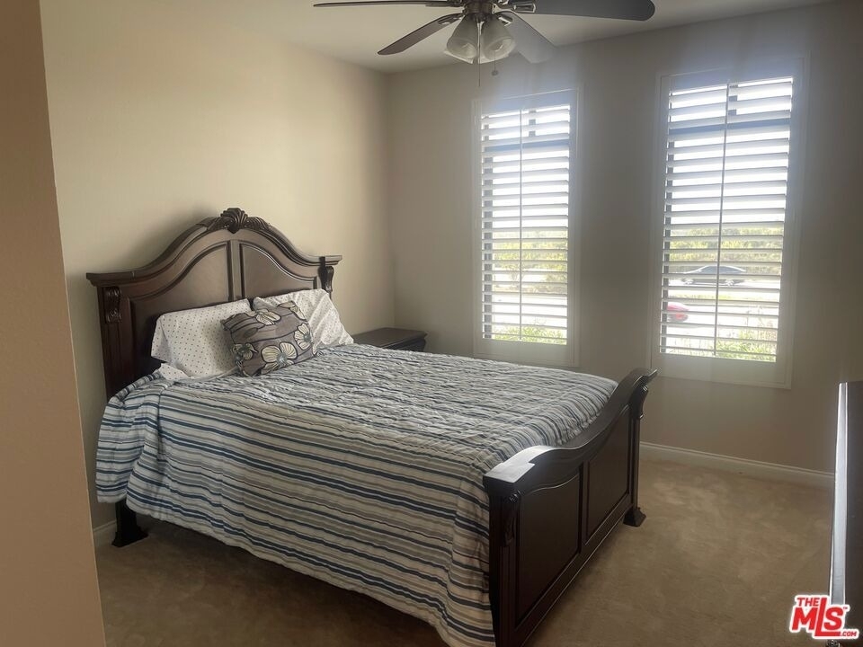 5625 Crescent Parkway - Photo 11