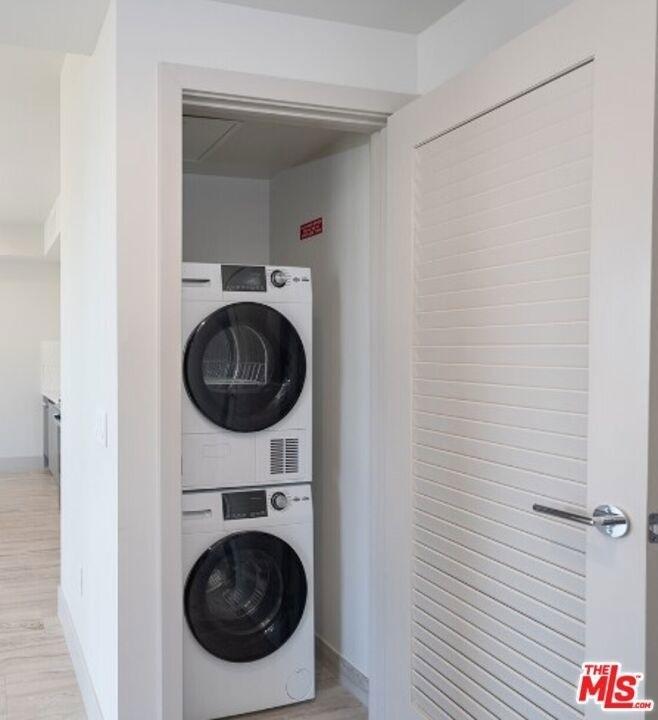 750 S Kingsley Drive - Photo 10