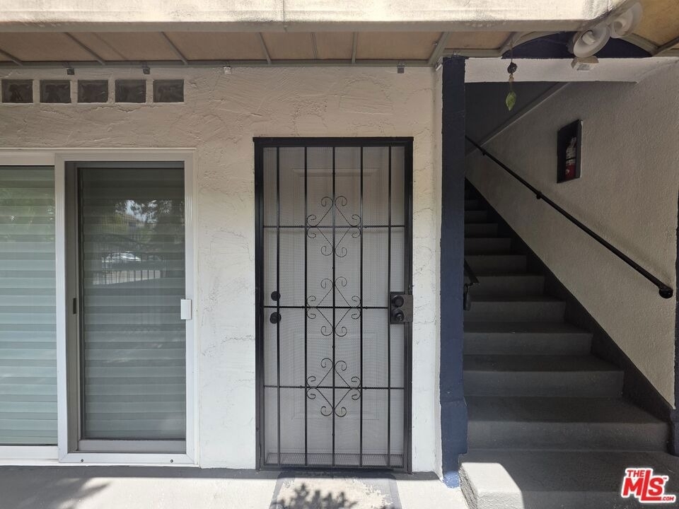 3707 S Canfield Avenue - Photo 8