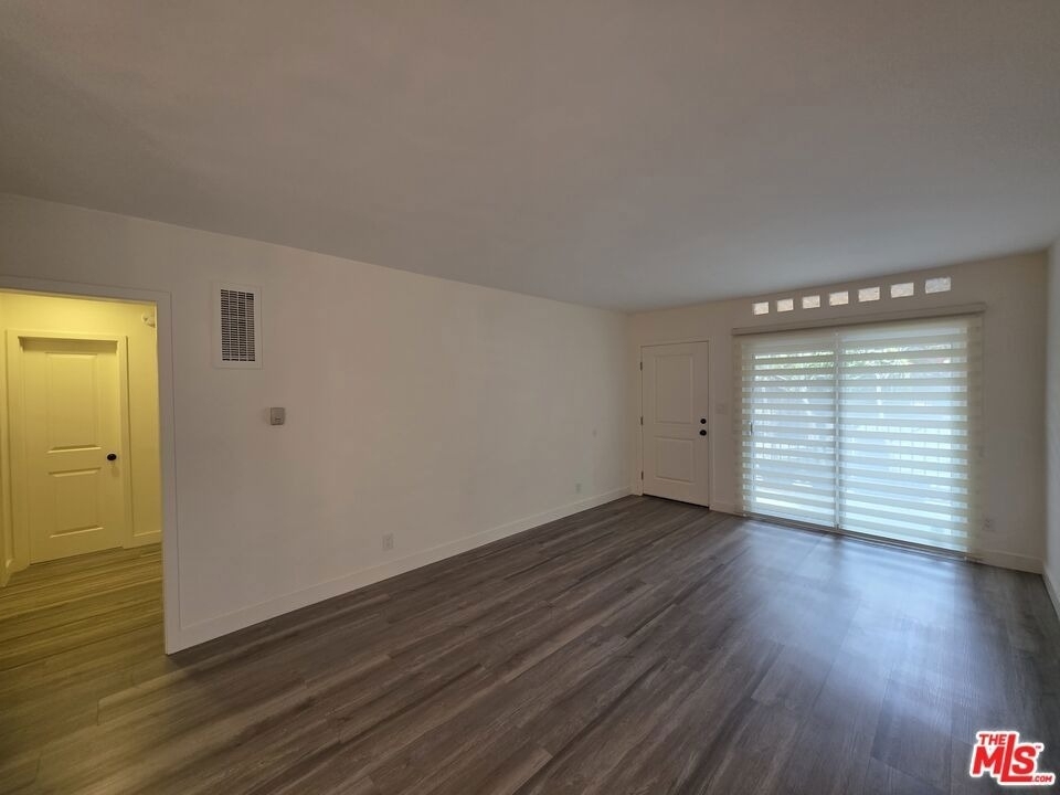 3707 S Canfield Avenue - Photo 11