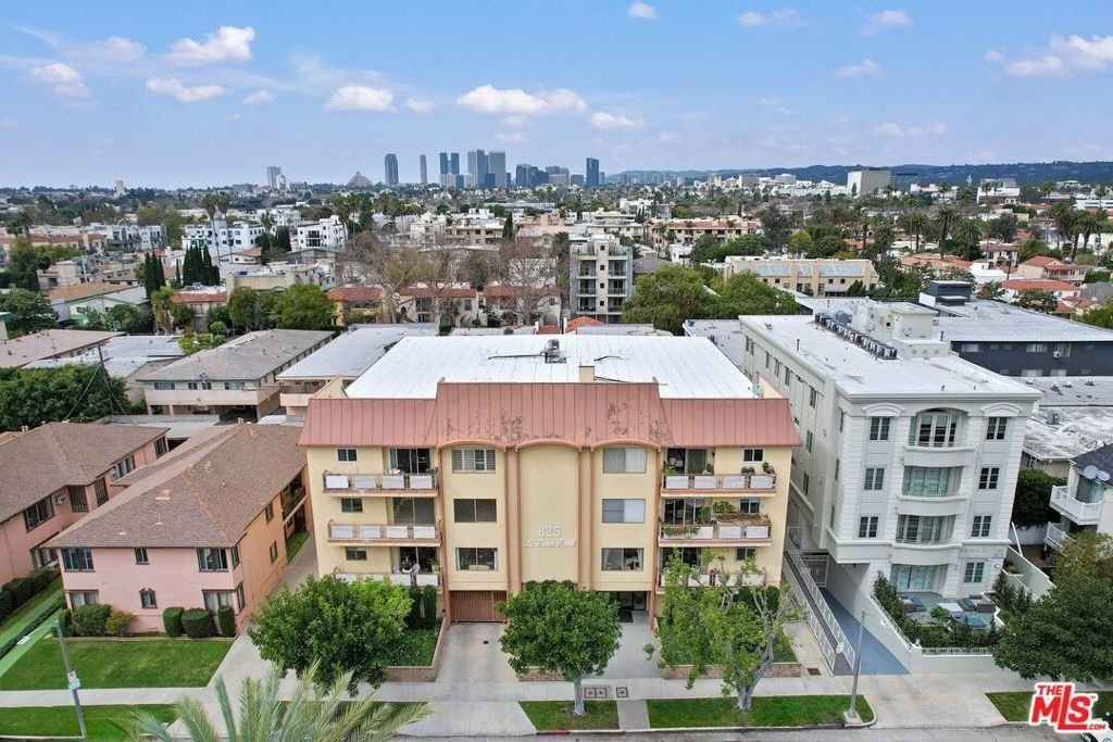 825 S Le Doux Road - Photo 17