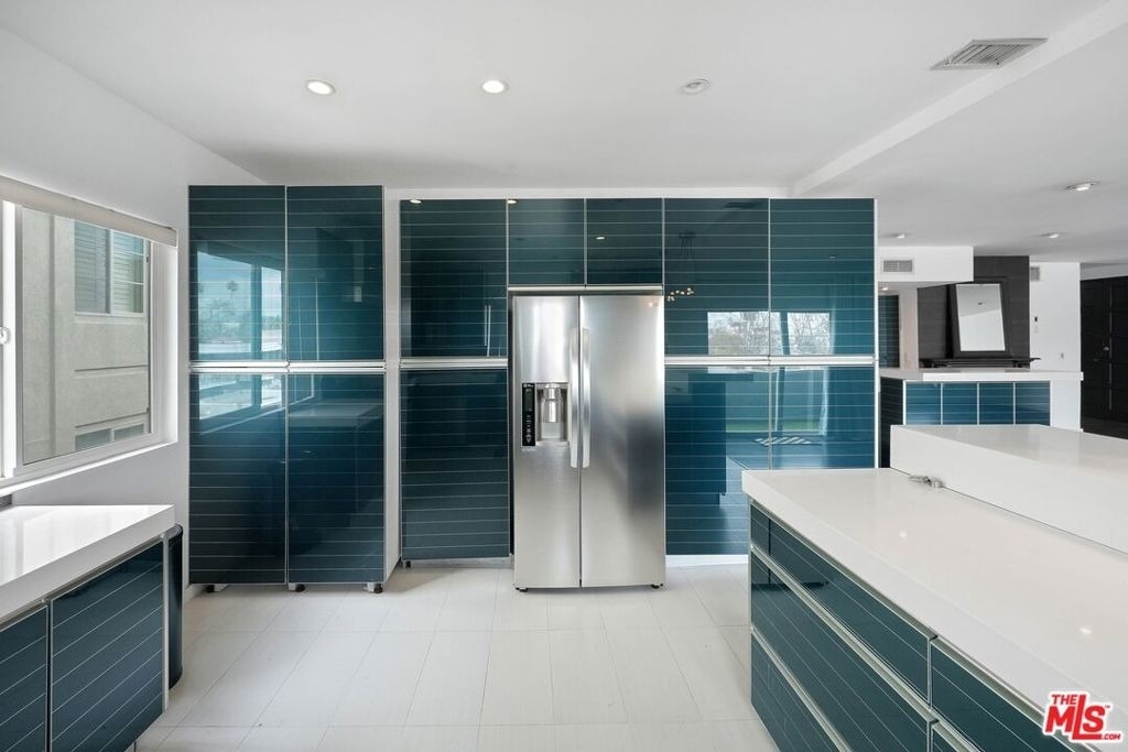 825 S Le Doux Road - Photo 6