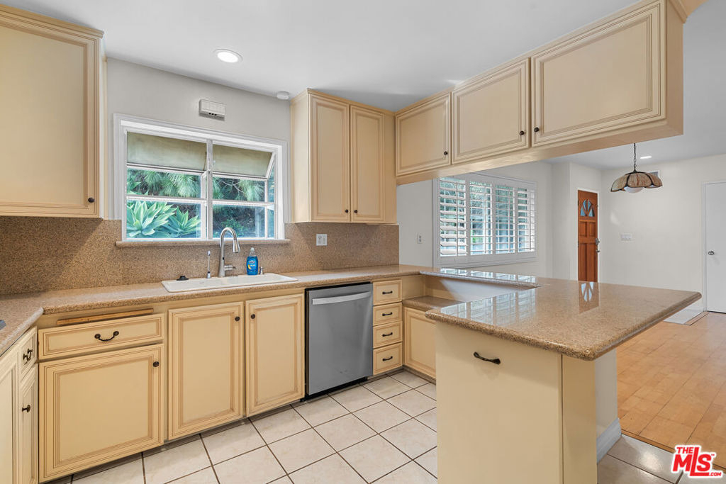 9631 Crystal View Drive - Photo 23