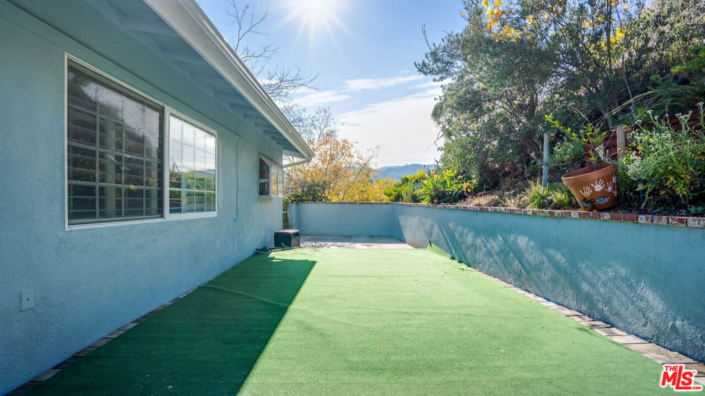 9631 Crystal View Drive - Photo 3