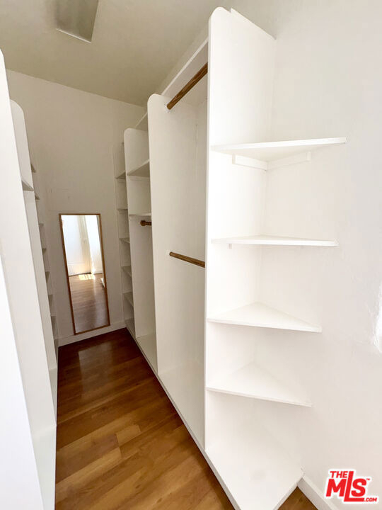 439 N Van Ness Avenue - Photo 5