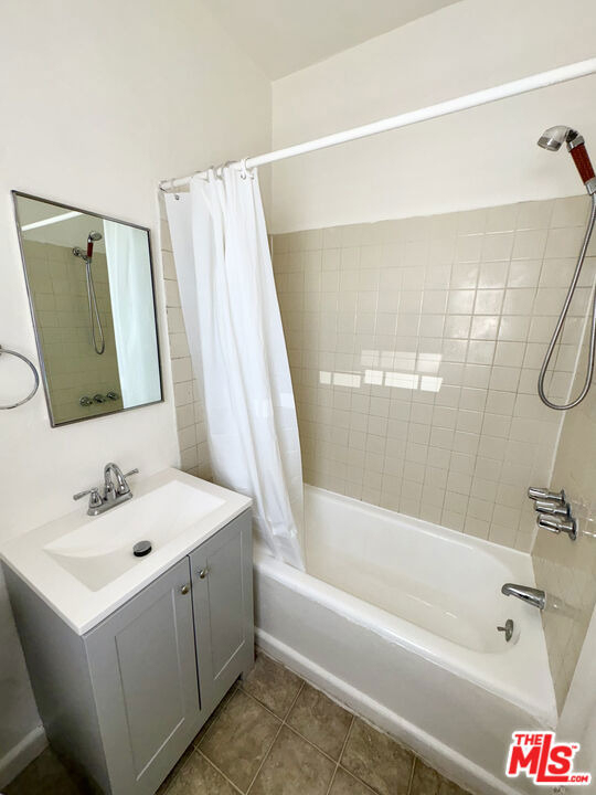 439 N Van Ness Avenue - Photo 7