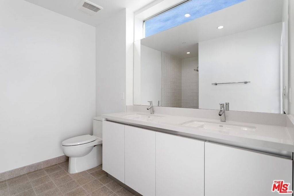 1827 Midvale Avenue - Photo 18