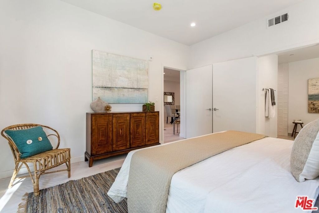 1827 Midvale Avenue - Photo 13