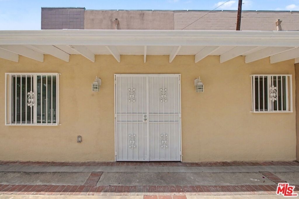 2153 Glendon Avenue - Photo 3
