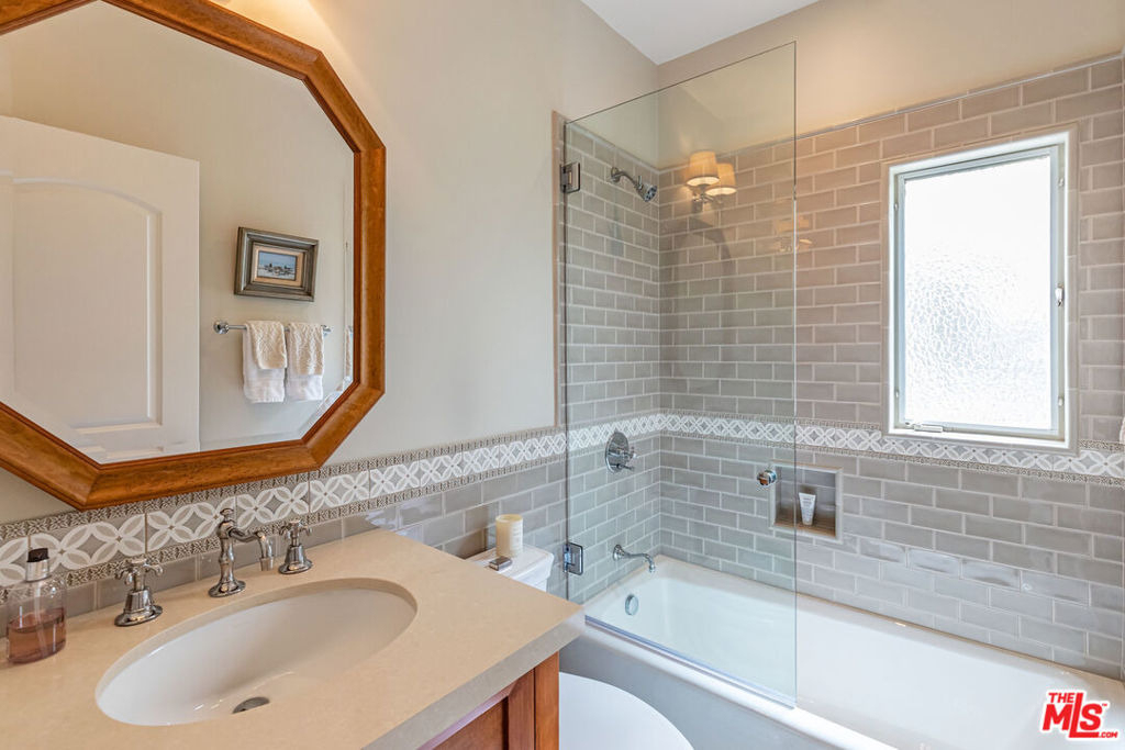 1185 Corsica Drive - Photo 19