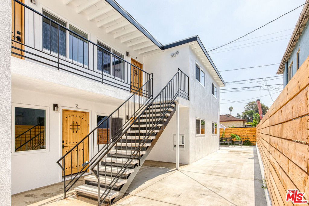 2318 Glover Place - Photo 12