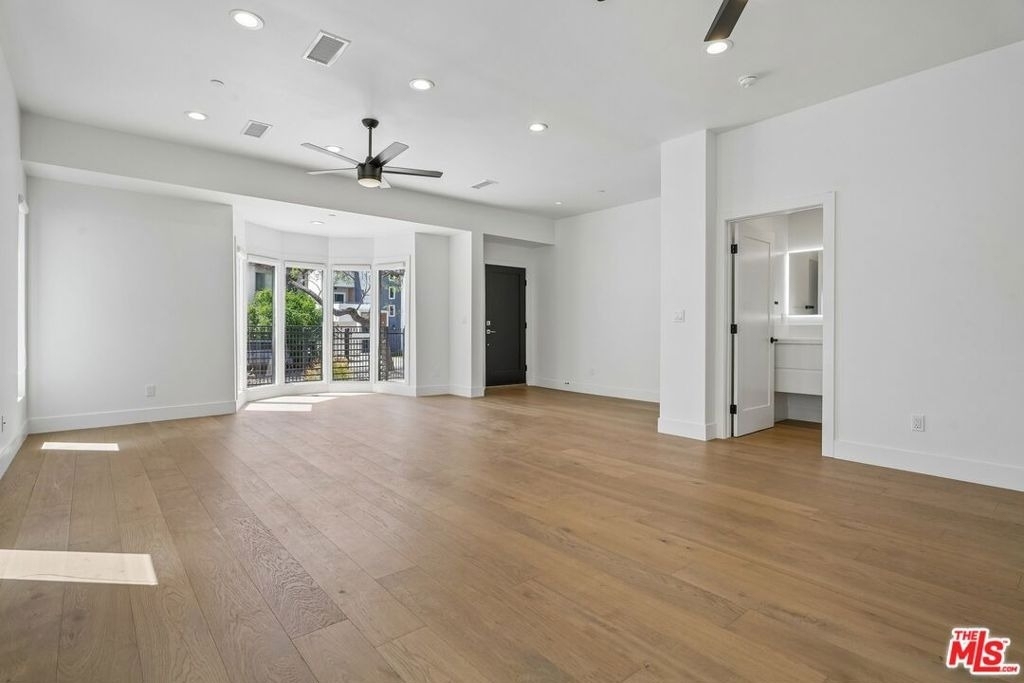 6521 Homewood Avenue - Photo 1