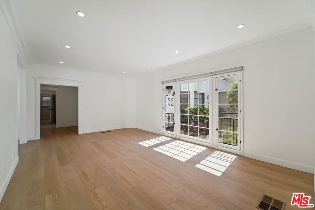 9116 W 3rd Street - Photo 6