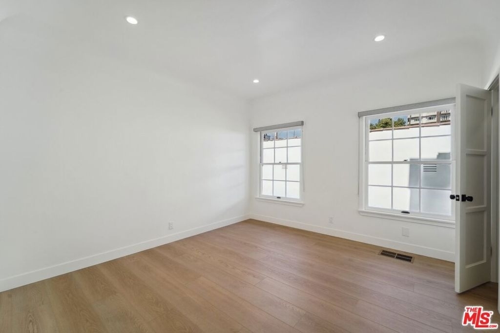 9116 W 3rd Street - Photo 24