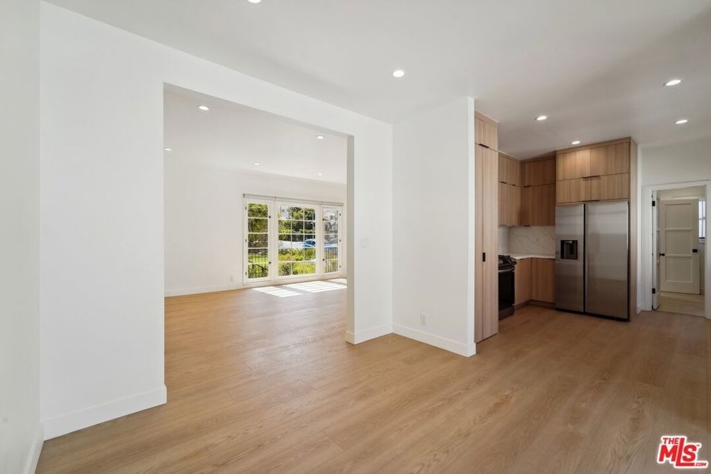 9116 W 3rd Street - Photo 8