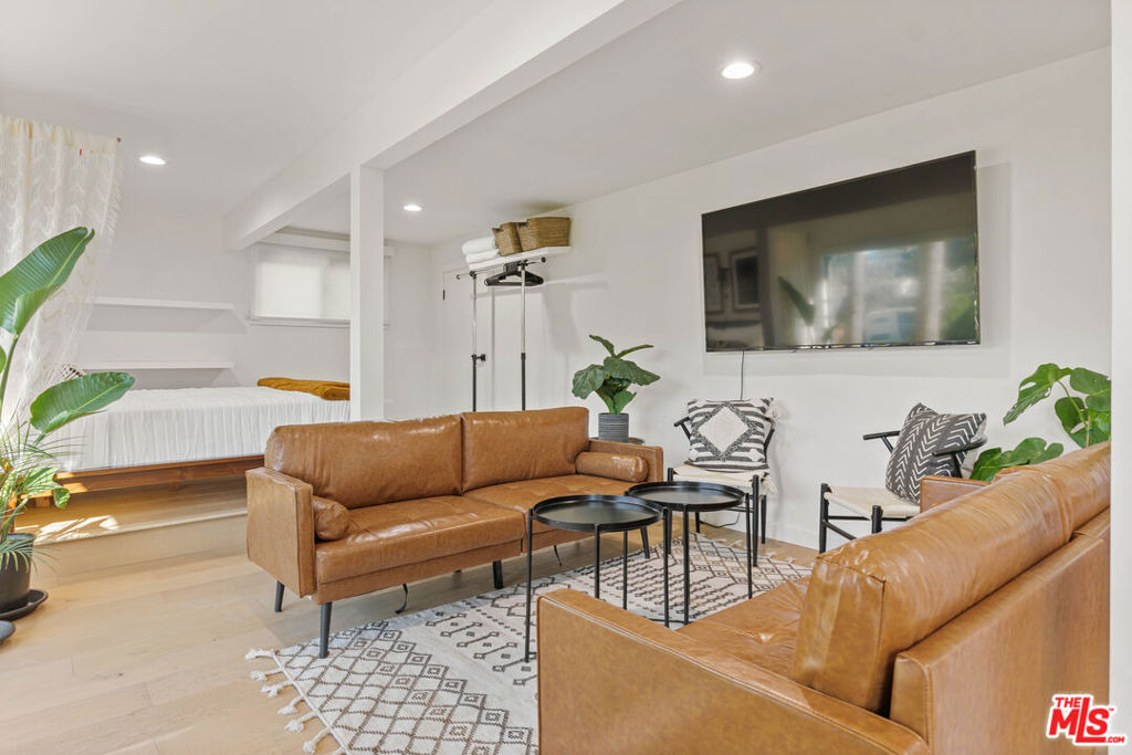 3775 Aloha Street - Photo 9