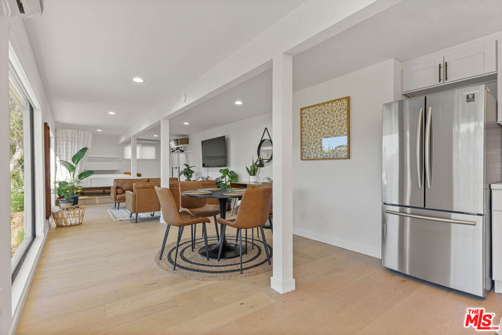 3775 Aloha Street - Photo 3