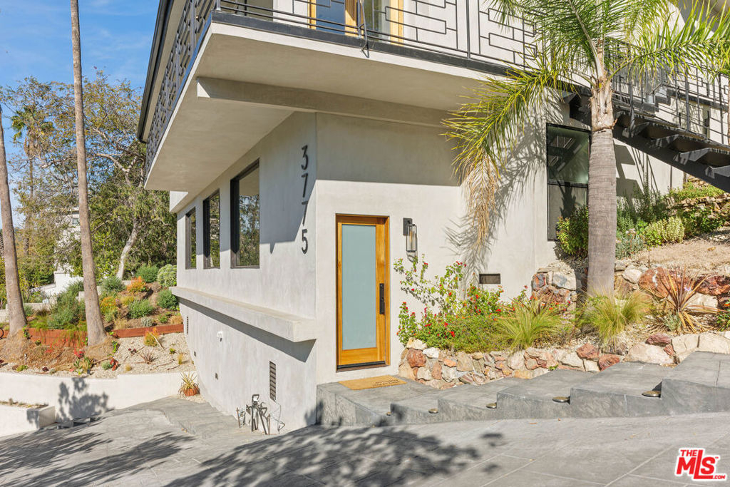 3775 Aloha Street - Photo 15