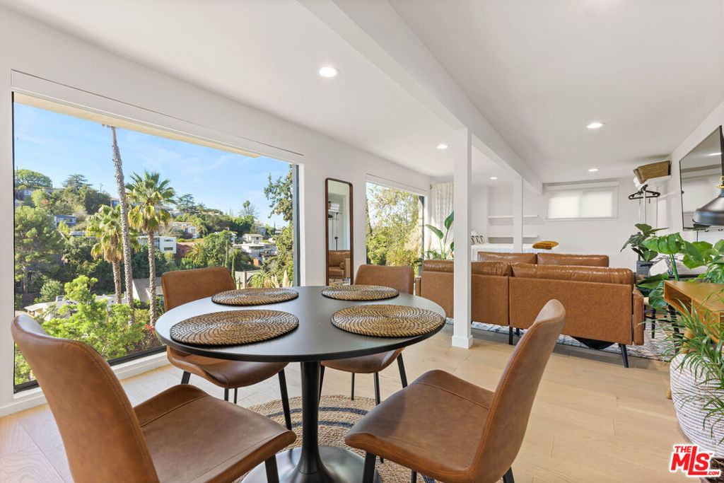 3775 Aloha Street - Photo 0