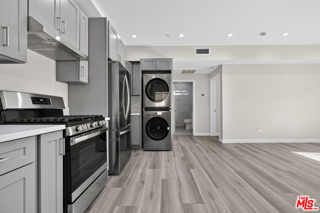1809 N Avon Street - Photo 11