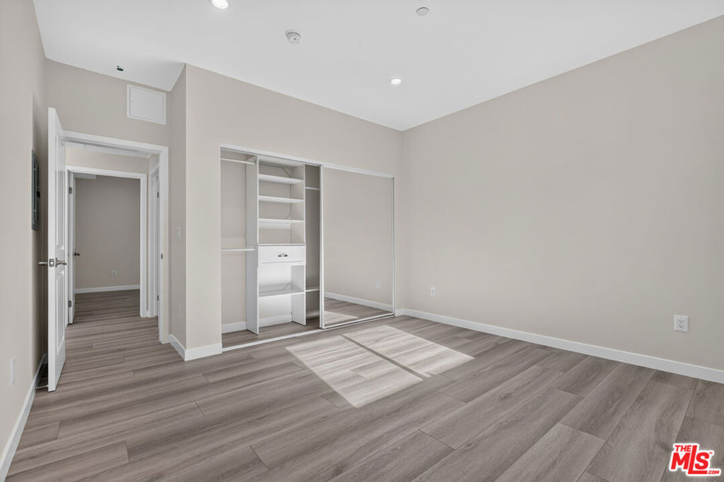 1809 N Avon Street - Photo 20