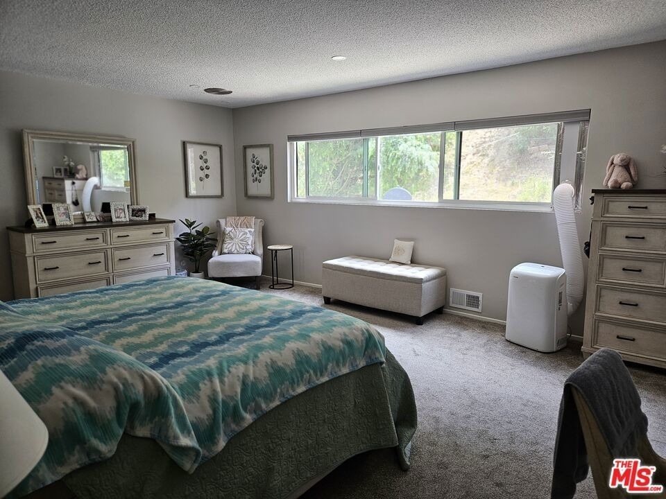 5652 Glenford Street - Photo 33