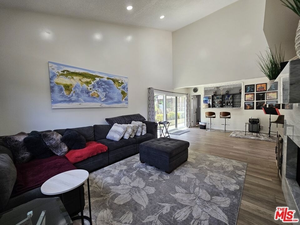 5652 Glenford Street - Photo 21