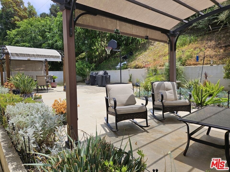 5652 Glenford Street - Photo 54