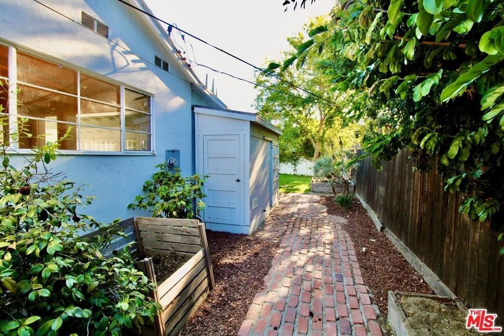 5415 Coldwater Canyon Avenue - Photo 32