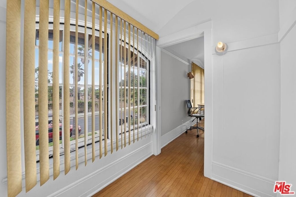 2215 W 21st Street - Photo 35