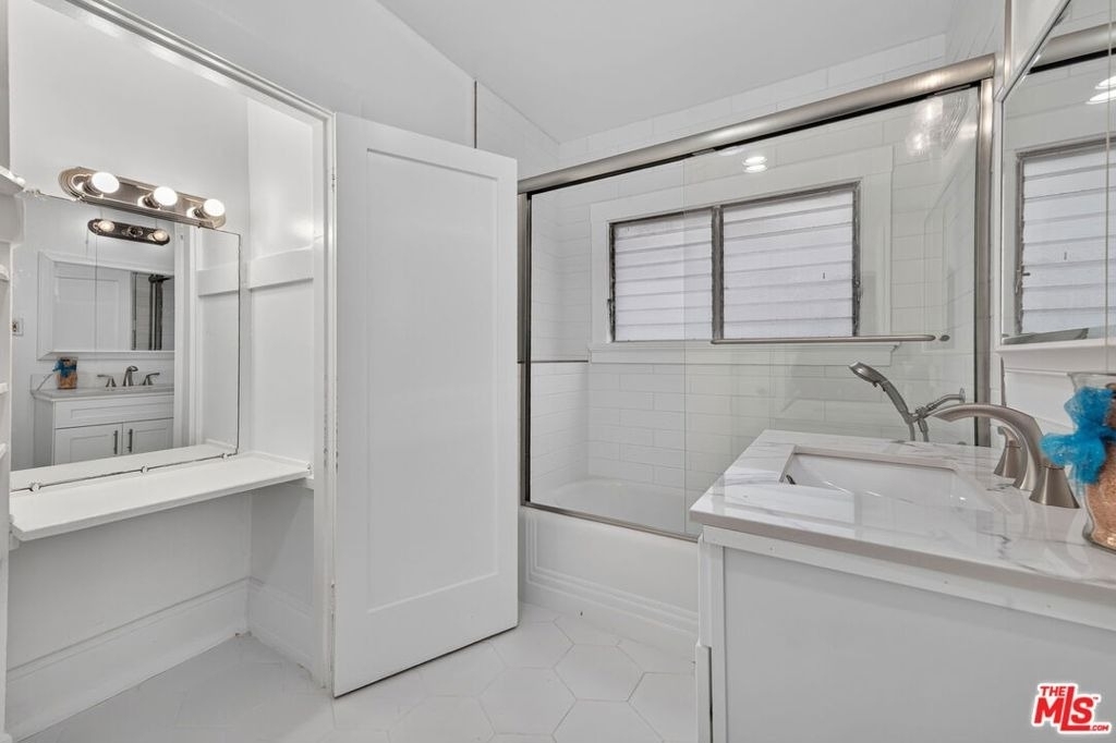 2215 W 21st Street - Photo 38
