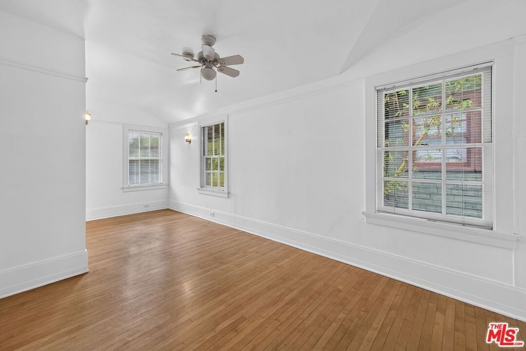 2215 W 21st Street - Photo 47
