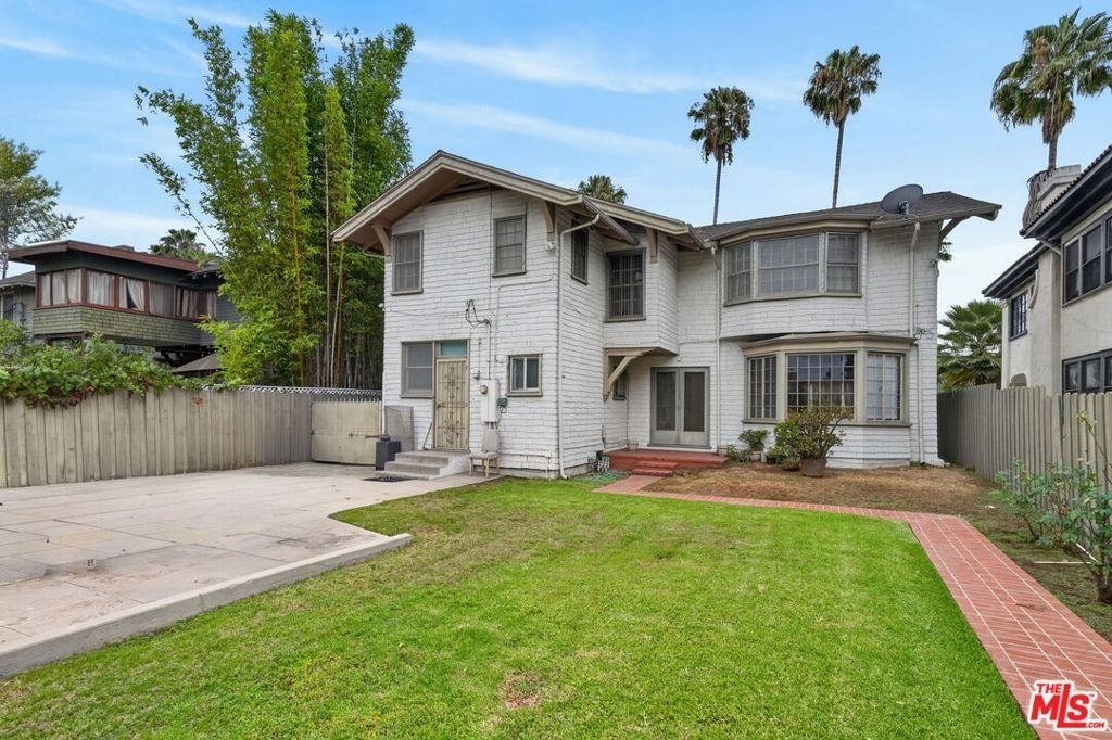 2215 W 21st Street - Photo 4