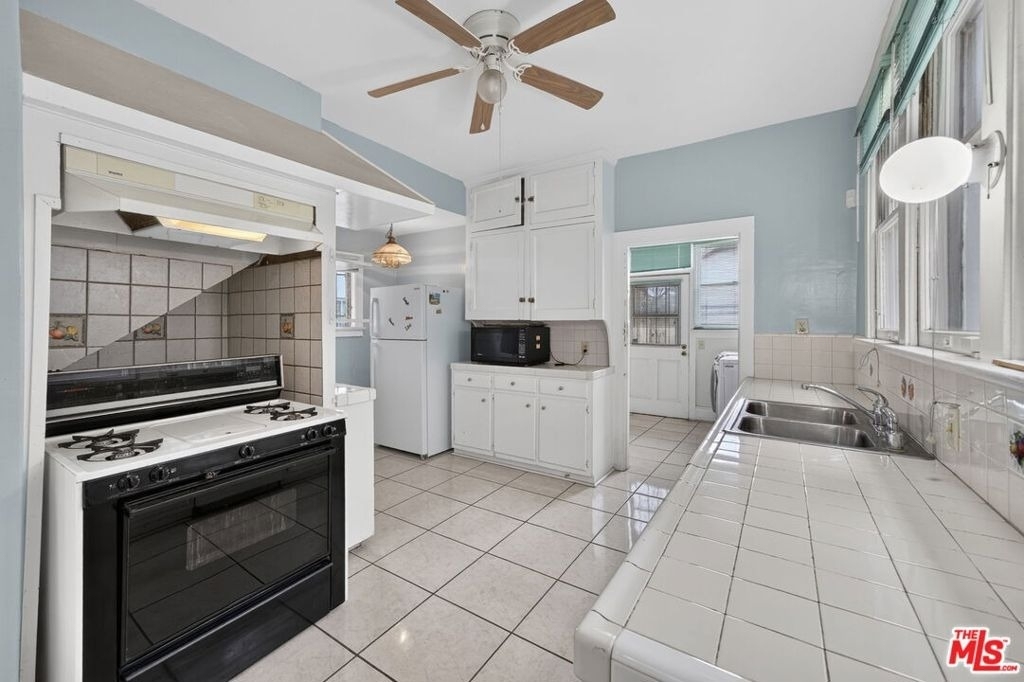 2215 W 21st Street - Photo 24