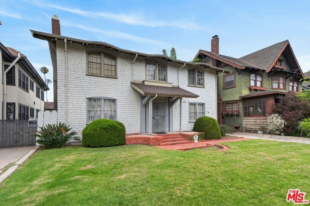 2215 W 21st Street - Photo 3