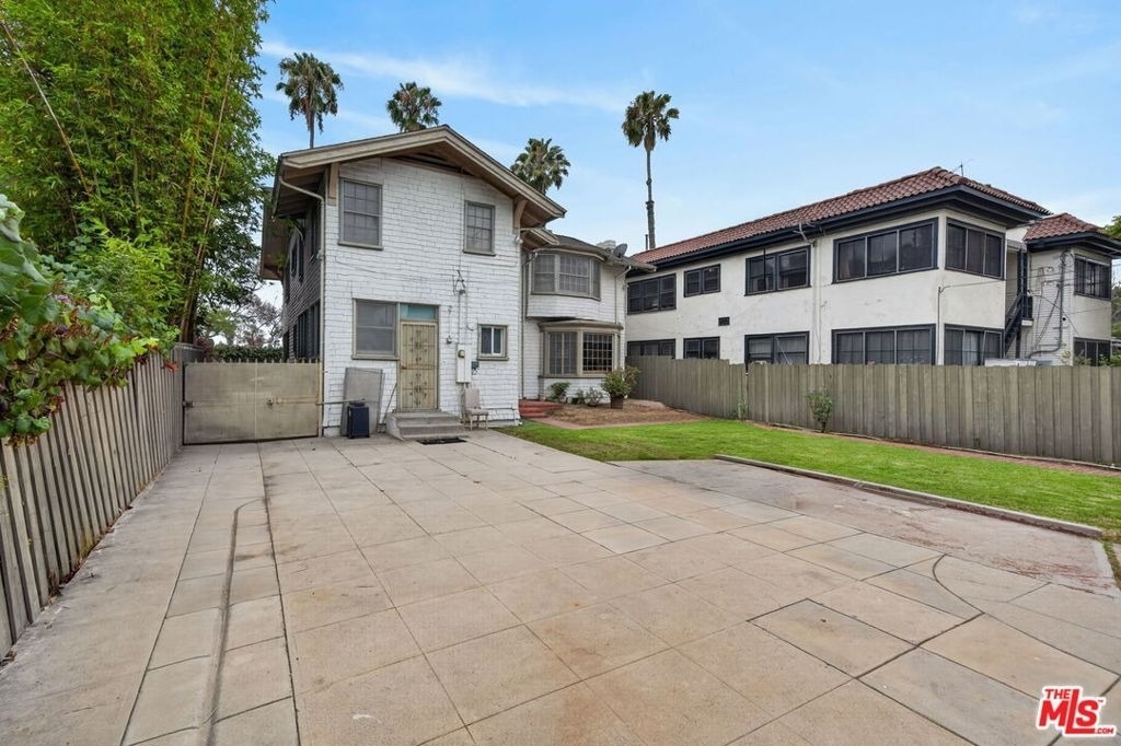 2215 W 21st Street - Photo 57