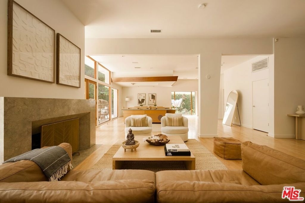 3600 Mandeville Canyon Road - Photo 1