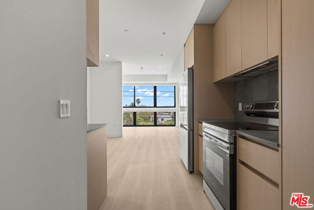 1808 Lincoln Boulevard - Photo 13