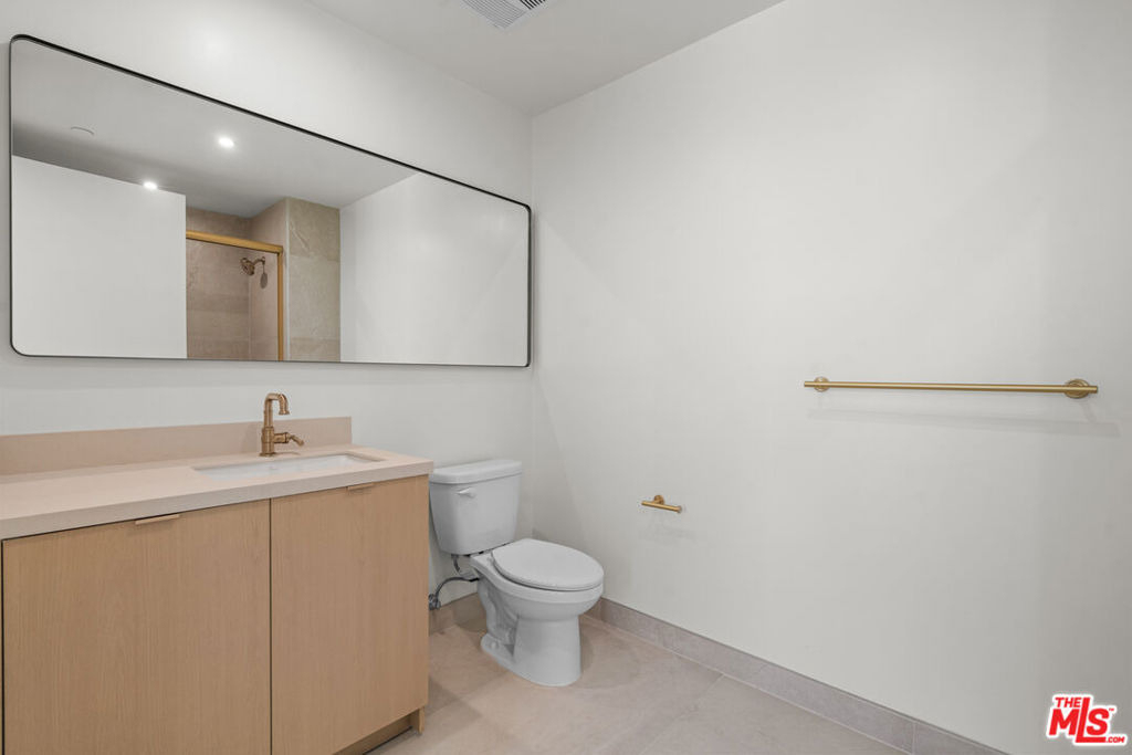 1808 Lincoln Boulevard - Photo 11