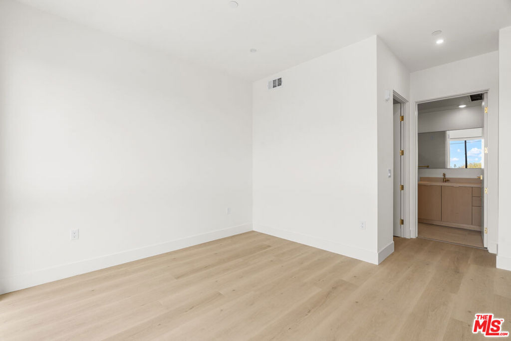 1808 Lincoln Boulevard - Photo 17