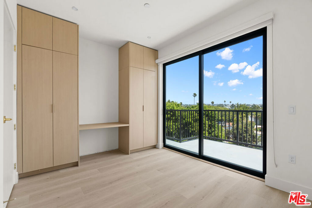 1808 Lincoln Boulevard - Photo 8