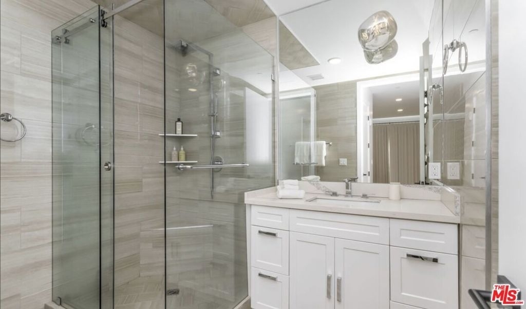 137 N Doheny Drive - Photo 30