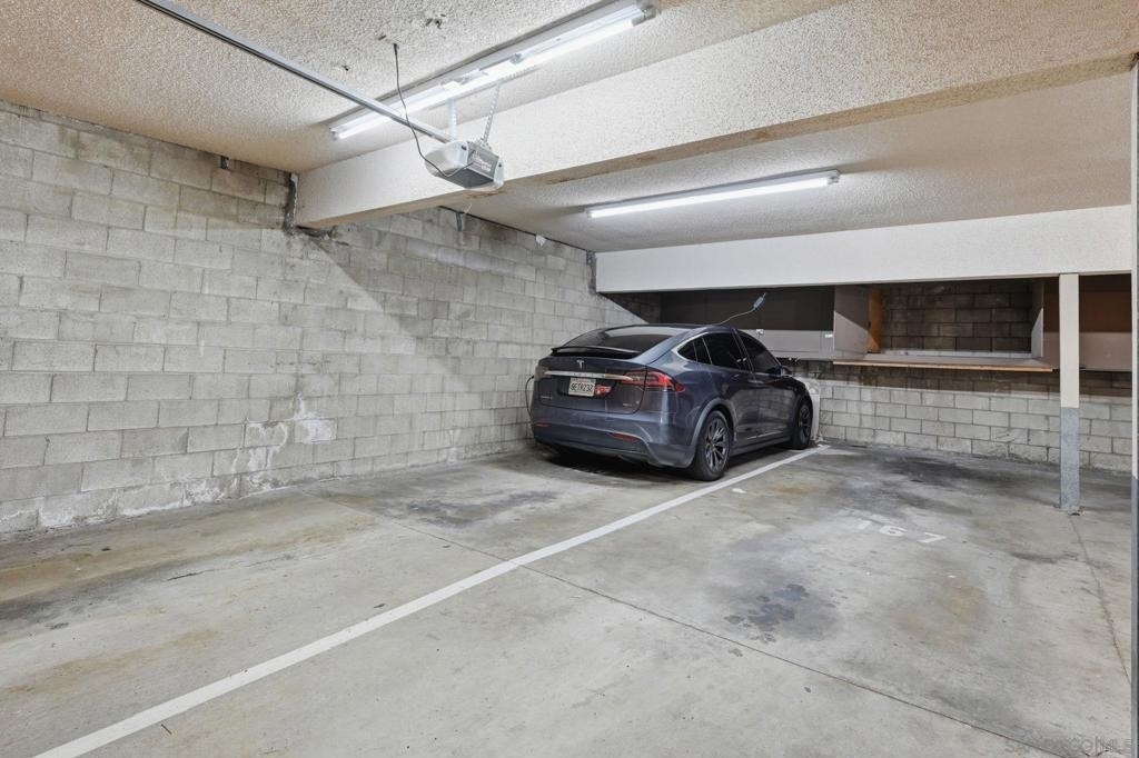 8320 Regents Rd. - Photo 32