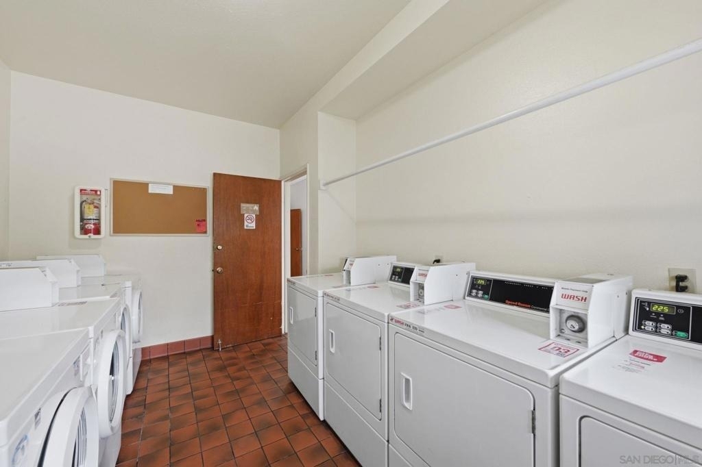 8320 Regents Rd. - Photo 30