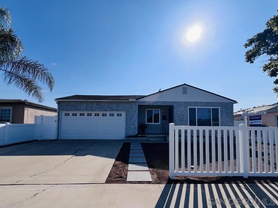 650 Colorado Ave - Photo 0