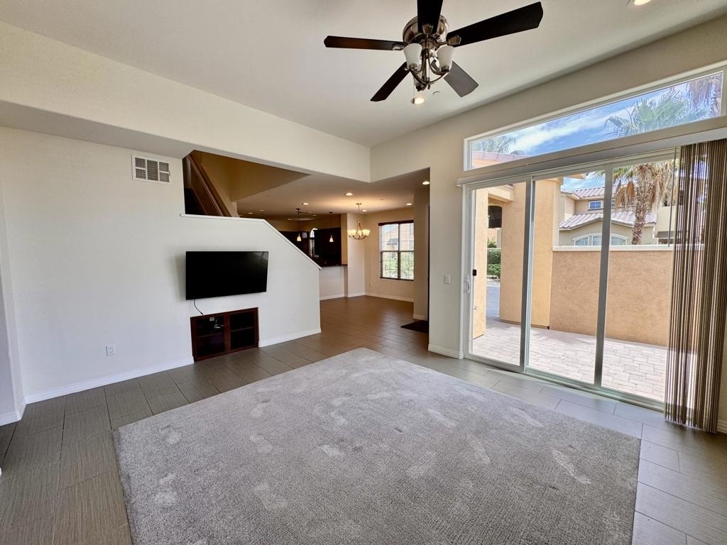 52065 Graythorn Way - Photo 9