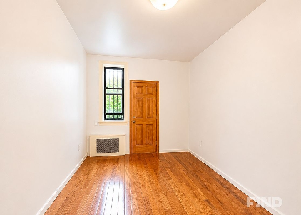 41st Street - Photo 2
