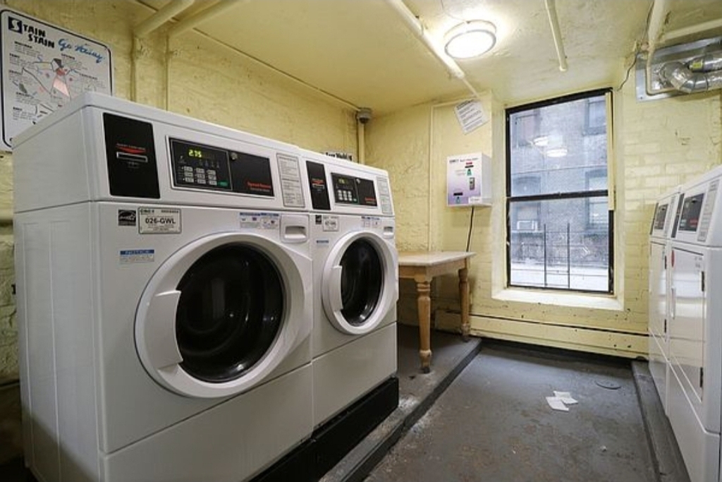 West 143rd Street - Photo 10